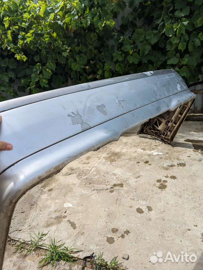 Задний бампер w202