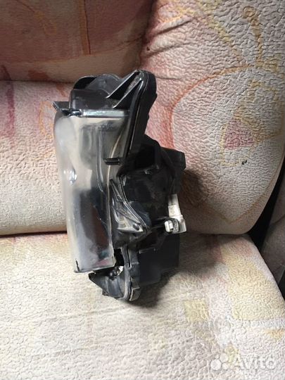 Фара противотуманная правая Lexus LS 4 Led