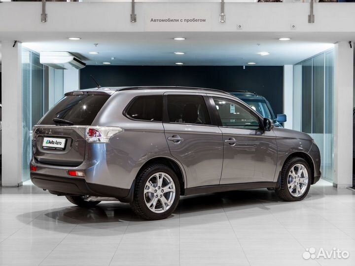 Mitsubishi Outlander 2.4 CVT, 2012, 109 899 км