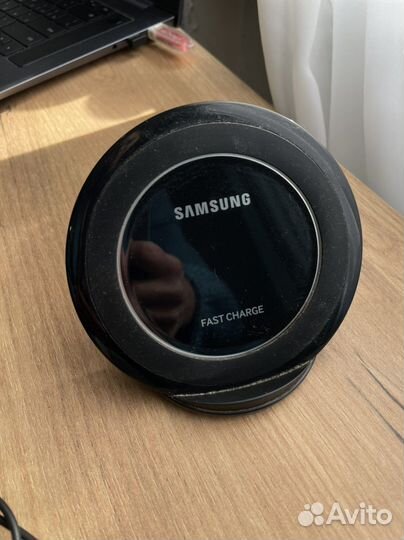 Беспроводная зарядка Samsung