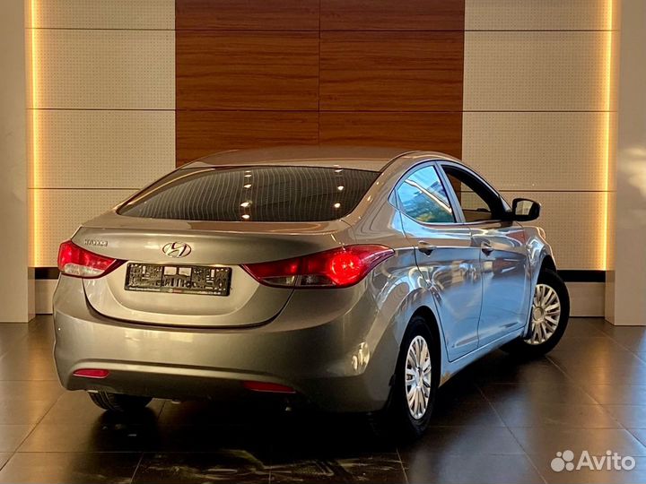 Hyundai Elantra 1.6 МТ, 2011, 260 000 км