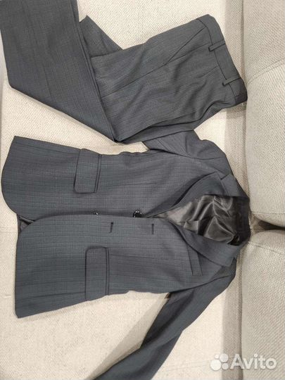 Костюм на мальчика 134