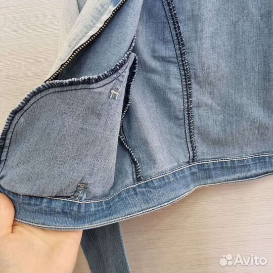 Джинсовая куртка женская