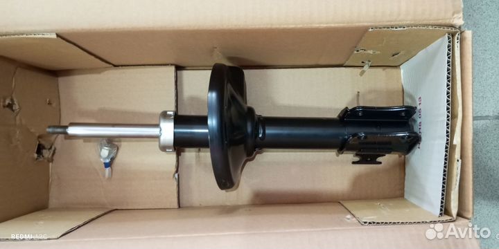 Стойка амортизационная газовая KYB 333354/333355