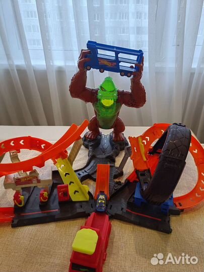 Hot wheels трек горилла