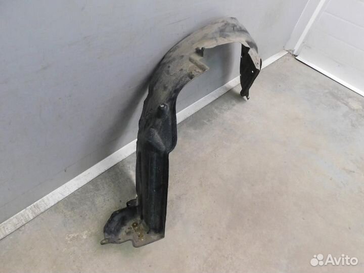 Подкрылок/локер передний правый Toyota RAV4