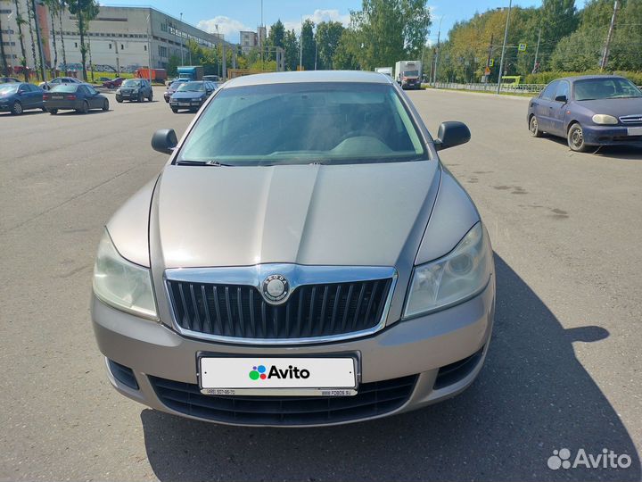 Skoda Octavia 1.6 МТ, 2010, 313 000 км