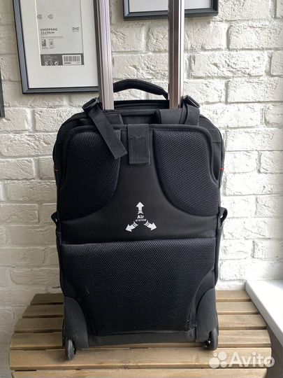 Чемодан на колесах для фототехники
