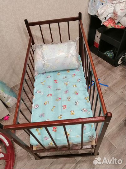 Детская кроватка