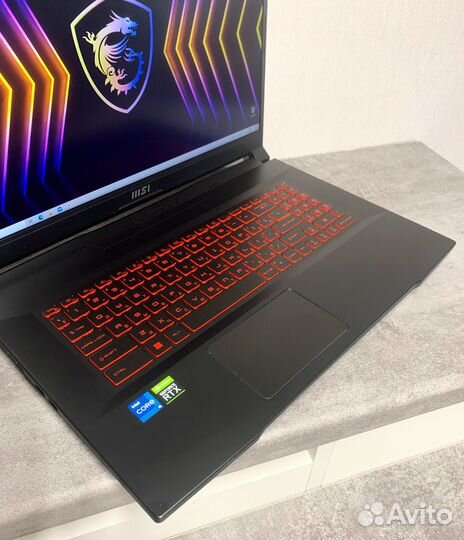 Игровой ноутбук MSI i5