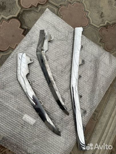 Молдинг переднего бампера w 212