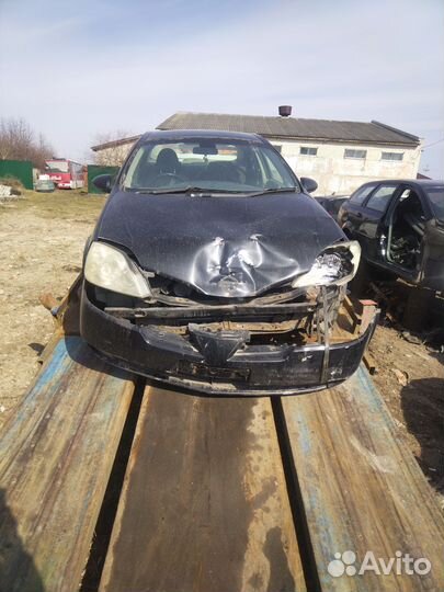 Nissan primera р12 2001 г 1.8 л
