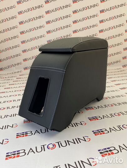 Бар (подлокотник) Volkswagen Polo c 2011-2015