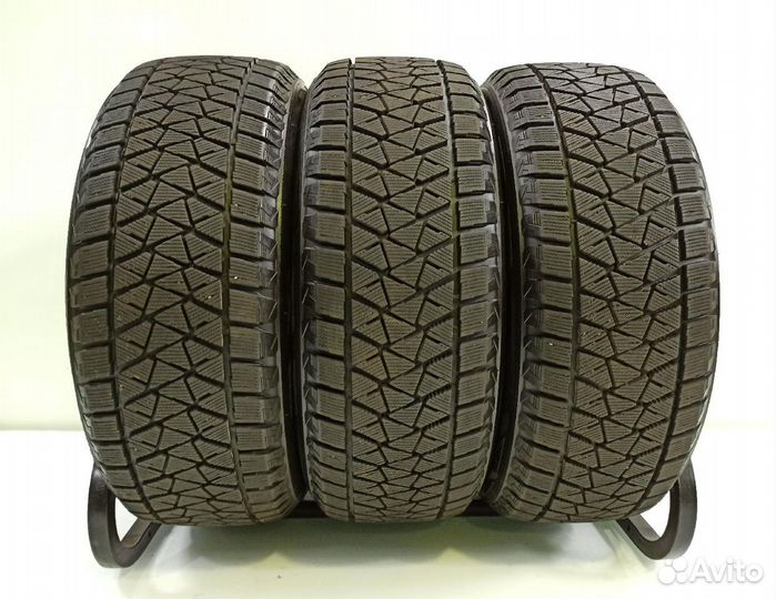 Bridgestone Blizzak DM-V2 255/55 R20