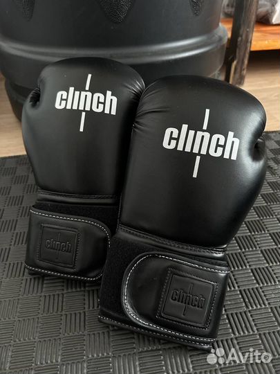 Перчатки Clinch Fight 2.0 (8, 10, 12 oz)