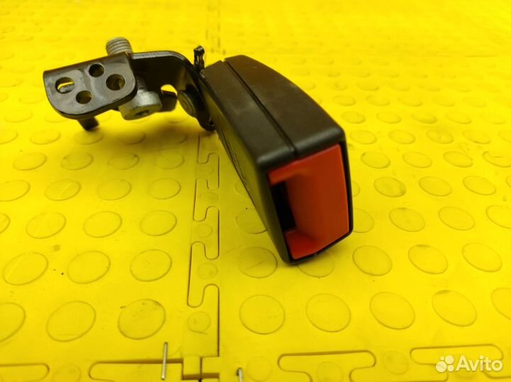 Ремень безопасности задний левый Mercedes-Benz