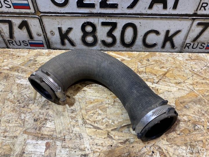 Патрубок интеркулера Audi A5 купе 2.0 2010