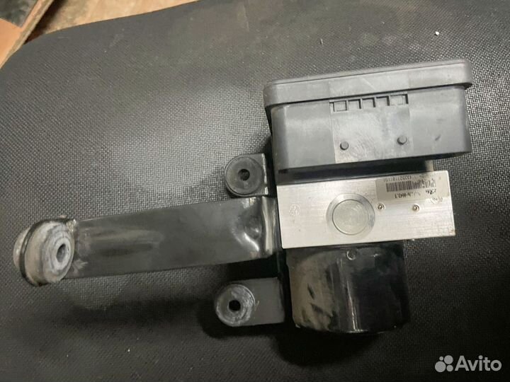 Блок ABS Volvo s40