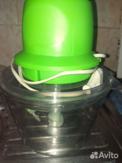 Измельчитель овощей и фруктов электрический