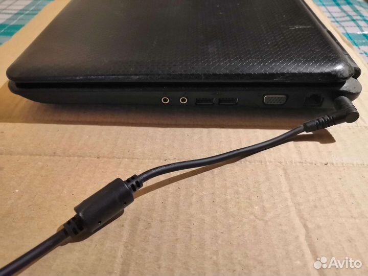 Ноутбук asus