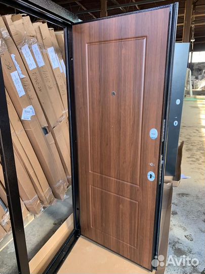 Двери входные в наличии от склада