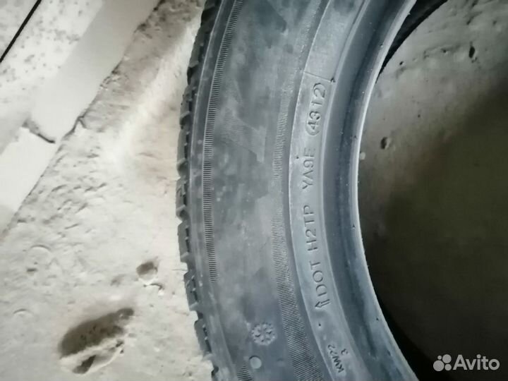 Kumho I'Zen Stud Snow KW11 205/60 R16 92