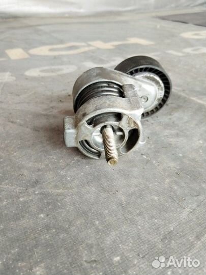 Ролик обводной навесного оборудования Bmw 3-Series