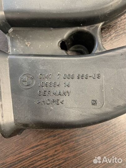 Воздуховод салона правый Bmw 520D E60 N47 2009