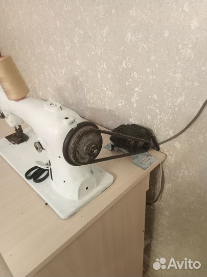 Продам 2 швейных машинки