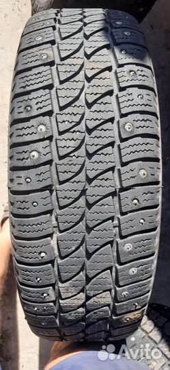 Зимнии шины 215/65/16C