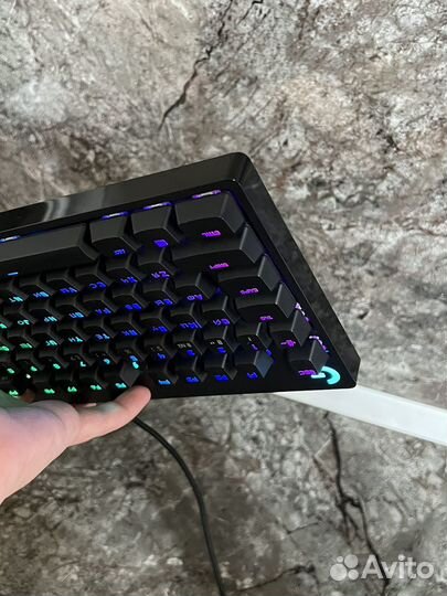 Игровая клавиатура Logitech G Pro