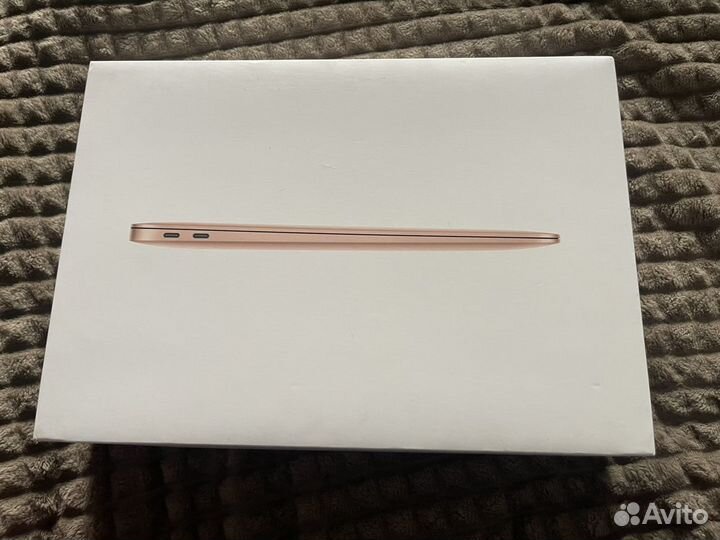 Коробки от MacBook Air