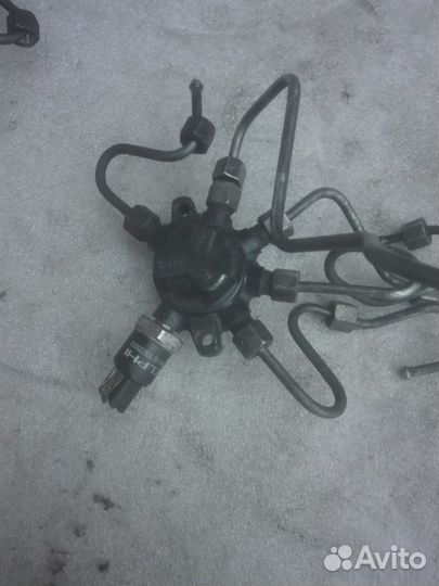 Рампа топливная Renault+датчик 1.5 dci 8200057232