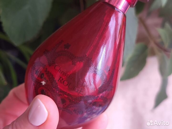 Avon christian lacroix rouge