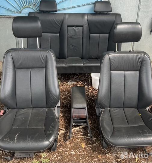Кожаные сиденья на мерседес- бенс 230