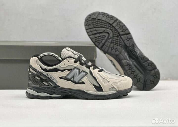 Кроссовки мужские new balance