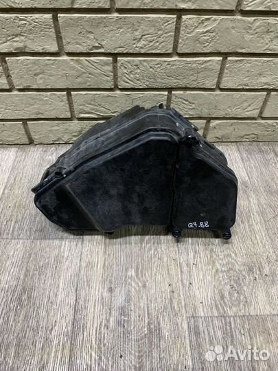 Audi Q7 4L Корпус блока предохранителей