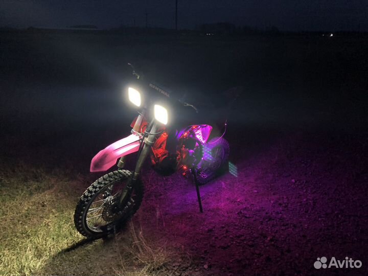 Regulmoto seven medalist 140cc
