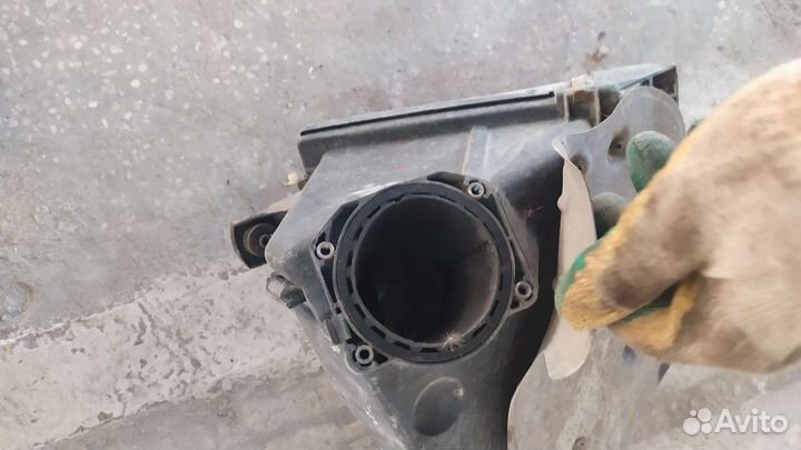 Корпус воздушного фильтра Фольксваген Ауди