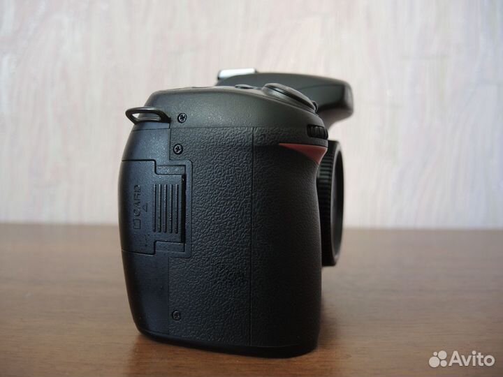 Зеркальный фотоаппарат Nikon D80 (body)