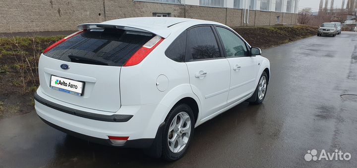 Ford Focus 2.0 AT, 2007, 89 800 км