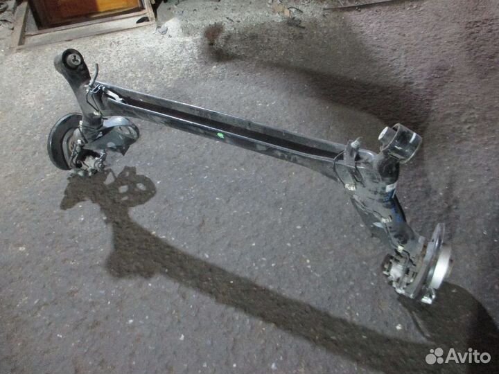 Балка подвески на Volkswagen Polo 6R