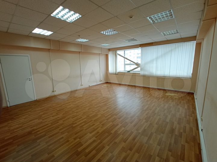Офис, 656 м²