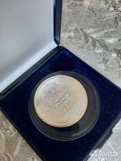 Монета серебро знак зодиака Скорпион