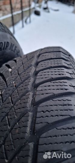 Goodyear UltraGrip Ice 2 215/65 R16 98