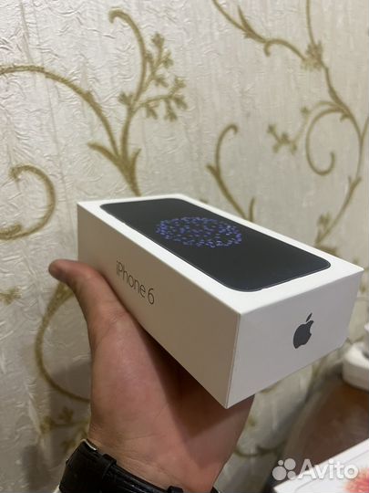 Телефон iPhone 6