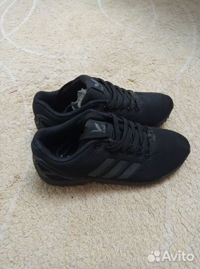 Кроссовки adidas новые