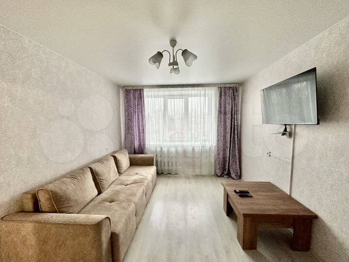 Комната 36,6 м² в > 9-к., 3/5 эт.