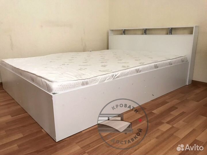 Кровать двуспальная