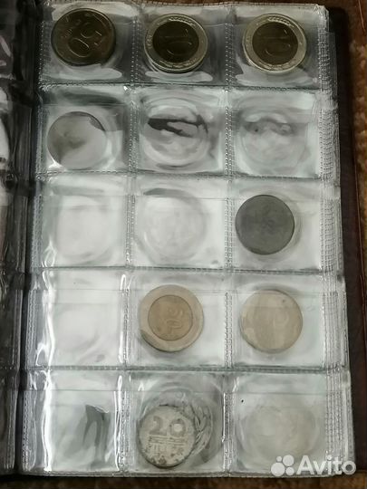 Альбом для коллекционирования монет +85 монет